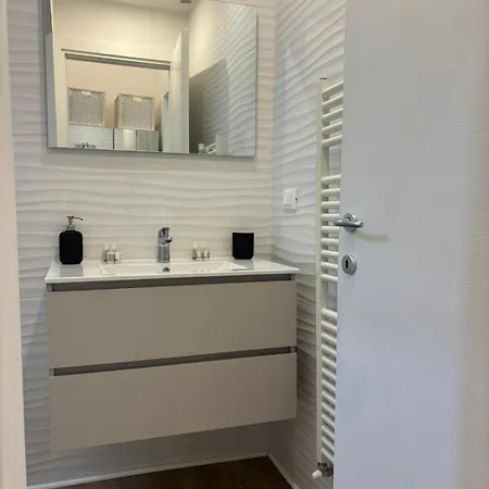 Marsaglia 1 公寓 *